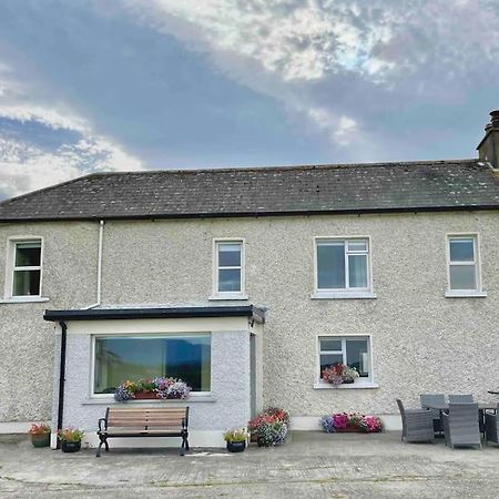 Beautiful Farmhouse An Hour'S Drive From Four Irish Cities 클론멜 외부 사진