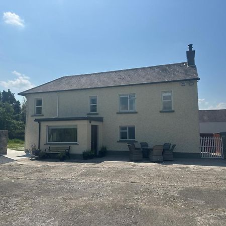 Beautiful Farmhouse An Hour'S Drive From Four Irish Cities 클론멜 외부 사진